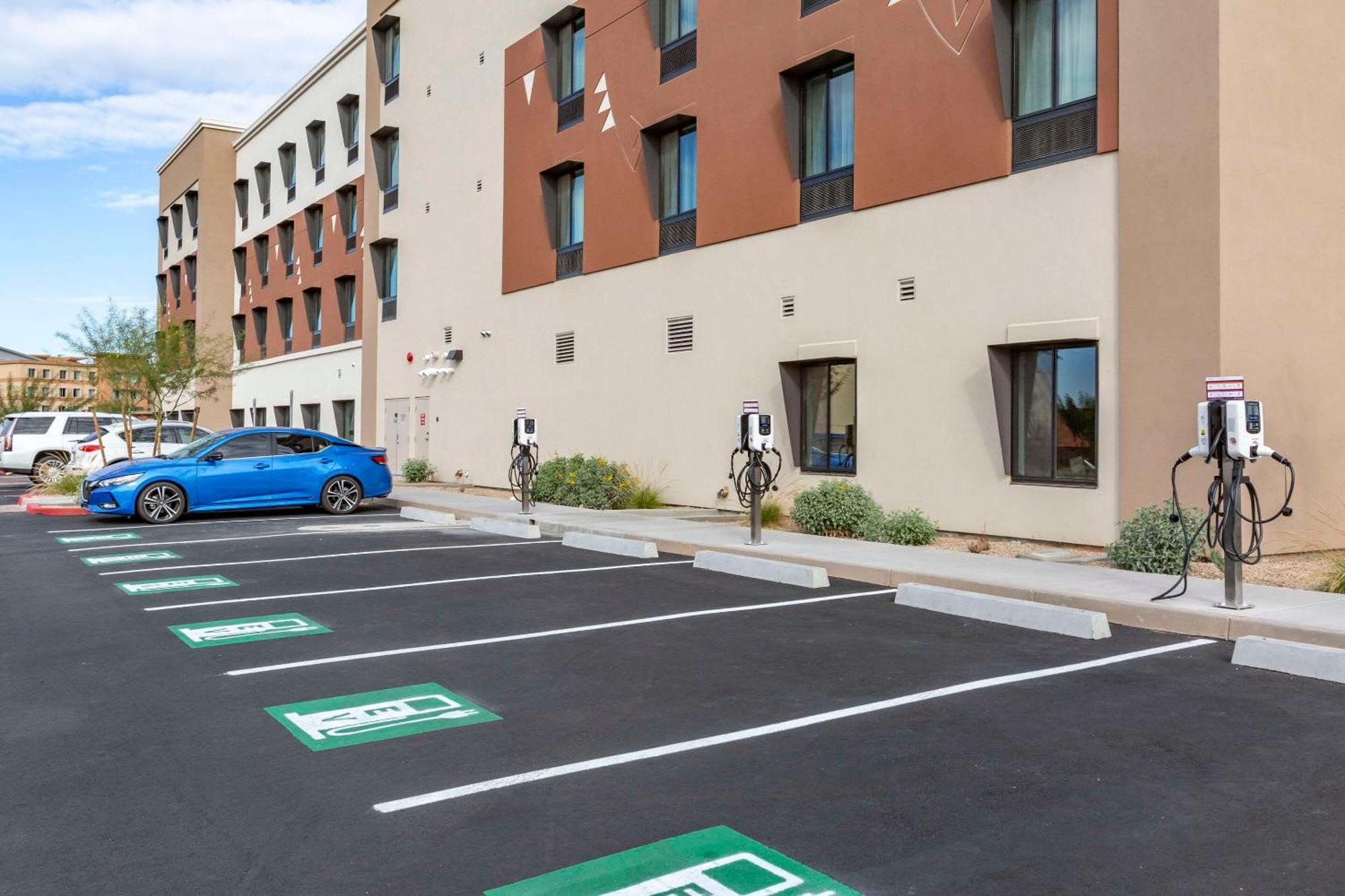 Comfort Suites Scottsdale Talking Stick Entertainment District Dış mekan fotoğraf